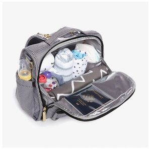 Jujube legacy diaper bag NWT